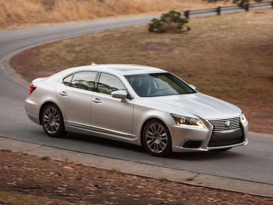 Lexus LS460 2012 года  (фото 8 из 16)
